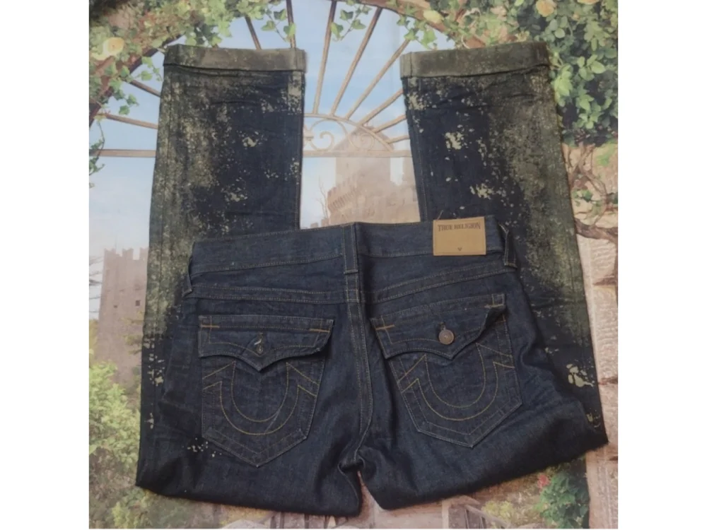 True Religion Ricky Relaxed Straight w. Flaps copper paint splatter jeans Sz 32